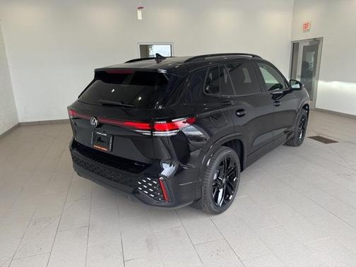 2025 Volkswagen Tiguan 2.0T SE R-Line Black
