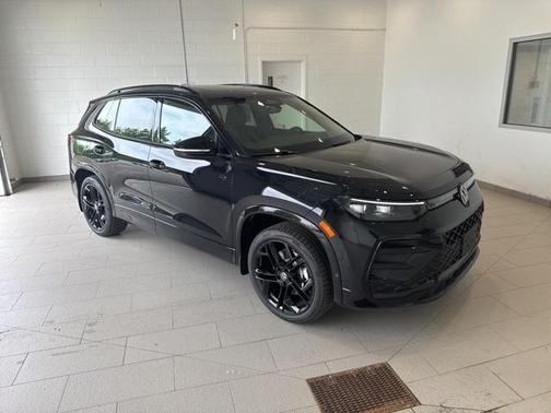 2025 Volkswagen Tiguan 2.0T SE R-Line Black