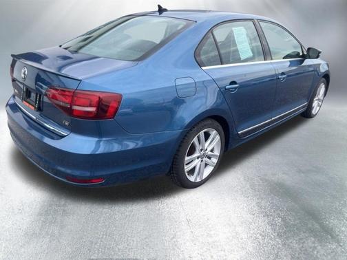Silk Blue Metallic 2017 Volkswagen Jetta 1.8T SEL