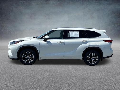 Blizzard Pearl 2020 Toyota Highlander XLE