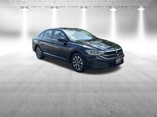Deep Black Pearl Effect 2024 Volkswagen Jetta 1.5T S