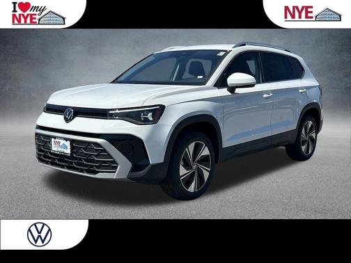 Pure White 2026 Volkswagen Taos 1.5T SE