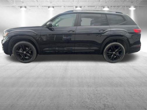 Deep Black Pearl Effect 2023 Volkswagen Atlas 3.6 V6 SEL R-Line Black