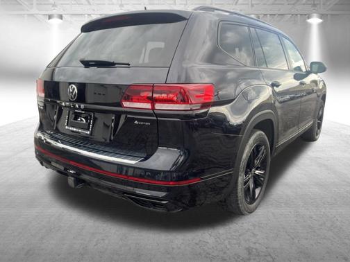 Deep Black Pearl Effect 2023 Volkswagen Atlas 3.6 V6 SEL R-Line Black