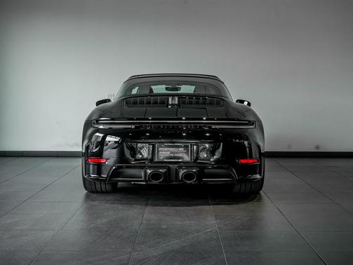 2025 Porsche 911 Targa 4 GTS