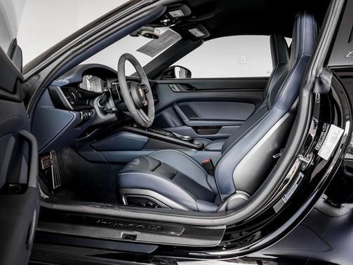 2025 Porsche 911 Targa 4 GTS