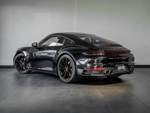 2020 Porsche 911 Carrera 4S