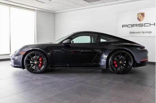 2020 Porsche 911 Carrera 4S