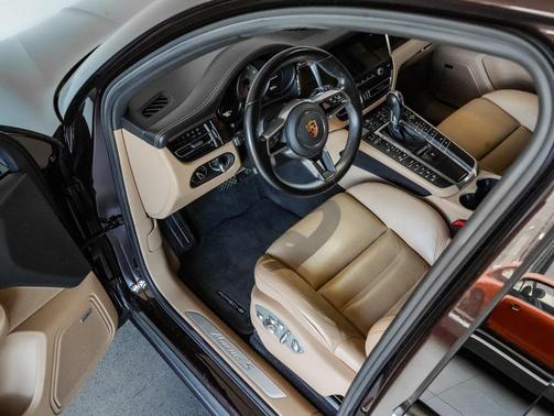 2021 Porsche Macan S