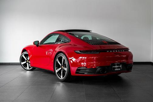 2024 Porsche 911 Carrera