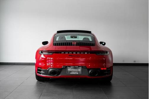 2024 Porsche 911 Carrera