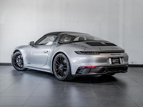 2024 Porsche 911 Targa 4 GTS