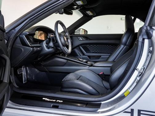 2026 Porsche 911 Carrera GTS