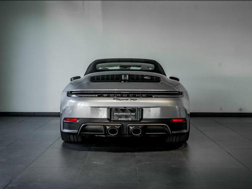 2026 Porsche 911 Carrera GTS