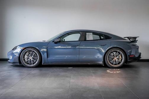 2025 Porsche Taycan Turbo GT