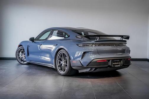2025 Porsche Taycan Turbo GT
