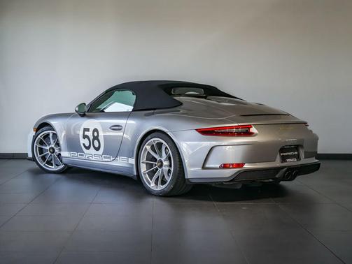 2019 Porsche 911 Speedster