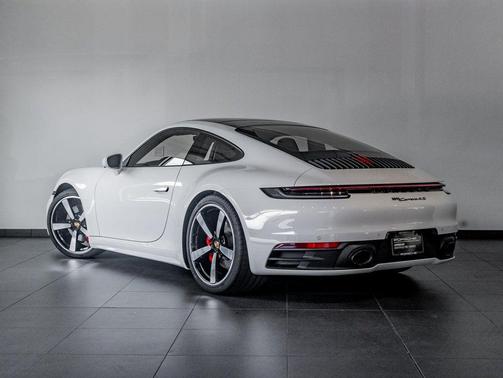 2024 Porsche 911 Carrera 4S