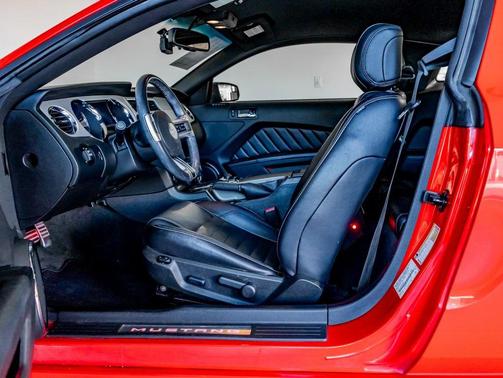 2014 Ford Mustang V6 Premium