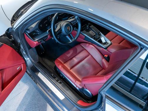 Agate Grey Metallic 2022 Porsche 911 Carrera 4