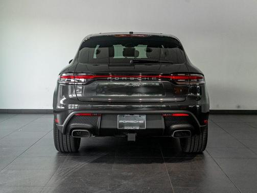 2025 Porsche Macan 