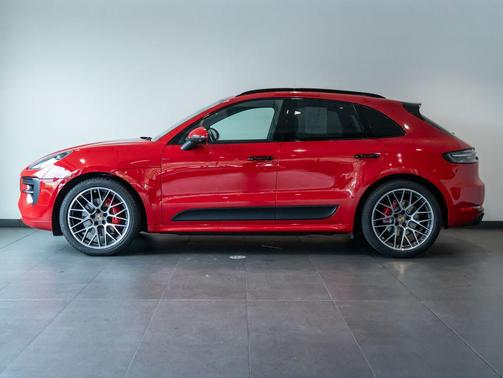 Carmine Red 2021 Porsche Macan Macan GTS