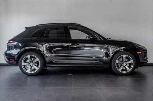 2024 Porsche Macan Base