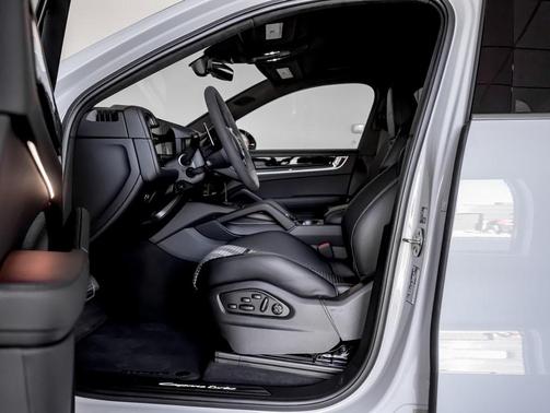 2026 Porsche Cayenne Cayenne Turbo E-Hybrid