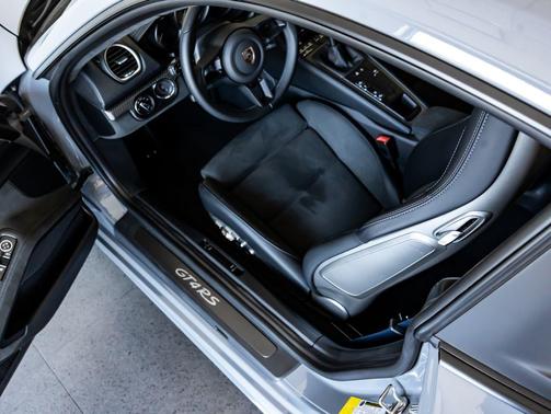 Arctic Grey 2025 Porsche 718 Cayman GT4 RS