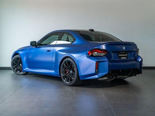Frozen Portimao Blue II Metallic 2025 BMW M2