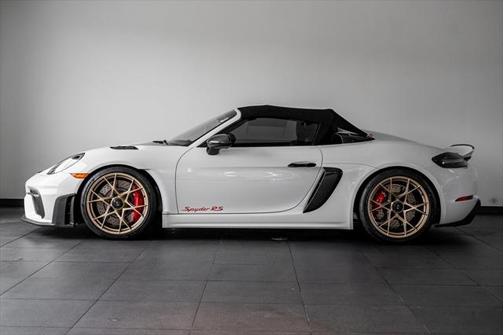 2024 Porsche 718 Spyder RS