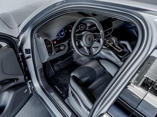 2023 Porsche Cayenne Cayenne