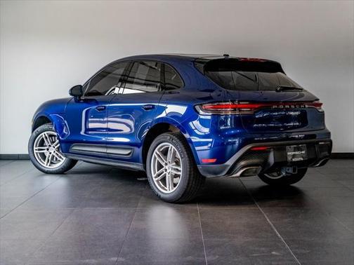 2024 Porsche Macan Base