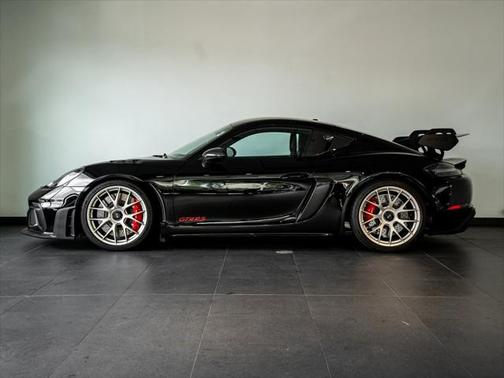 2023 Porsche 718 Cayman GT4 RS