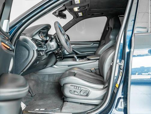 Carbon Black Metallic 2017 BMW X5 M Base
