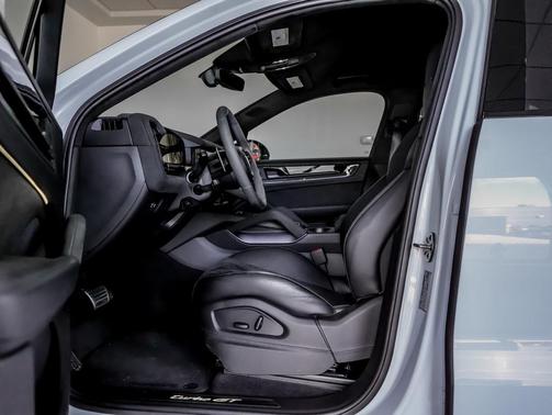 2024 Porsche Cayenne Turbo GT