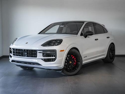 Carrara White Metallic 2026 Porsche Cayenne GTS