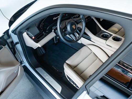 Ice Grey Metallic 2026 Porsche Taycan