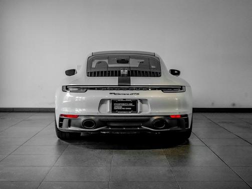 2023 Porsche 911 Carrera GTS