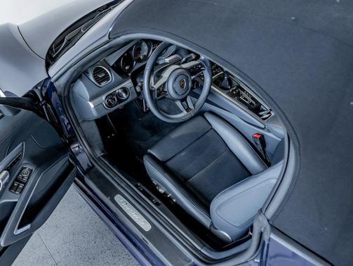 2024 Porsche 718 Boxster S