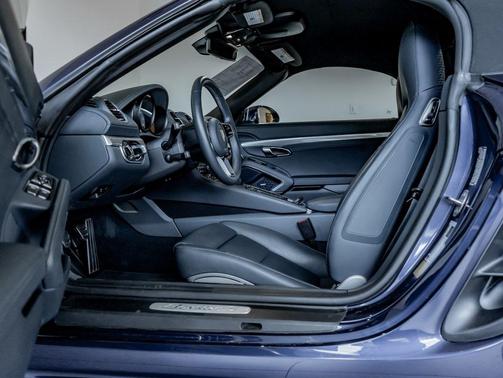 2024 Porsche 718 Boxster S