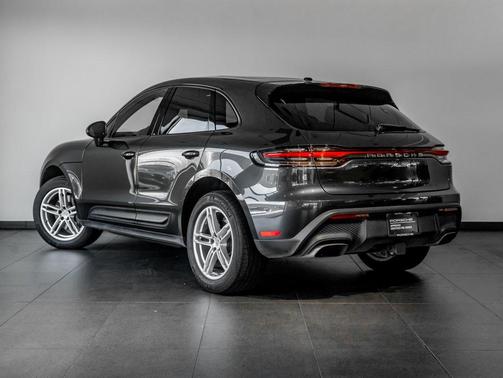2025 Porsche Macan 