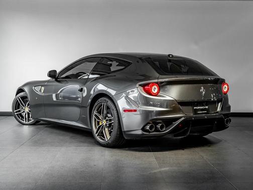 2013 Ferrari FF Base