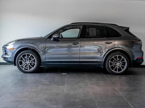 2023 Porsche Cayenne Platinum Edition