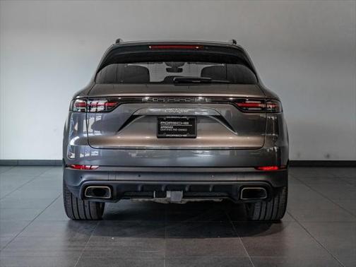 2023 Porsche Cayenne Platinum Edition