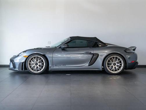 2024 Porsche 718 Spyder RS