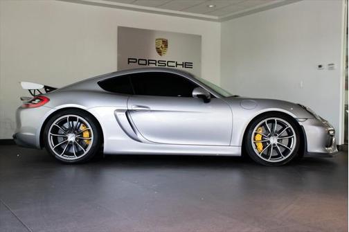 GT Silver Metallic 2016 Porsche Cayman GT4