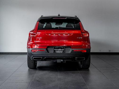 2020 Volvo XC40 T5 R-Design
