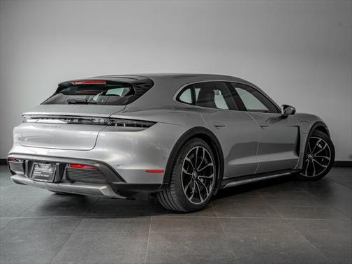 2021 Porsche Taycan Cross Turismo 4S