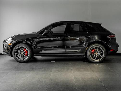 2022 Porsche Macan S